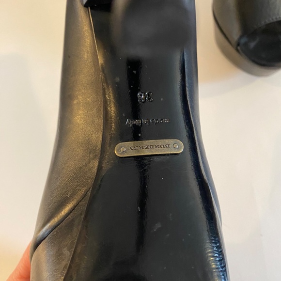 Burberry open toe pumps, authentic - Picture 2 of 6